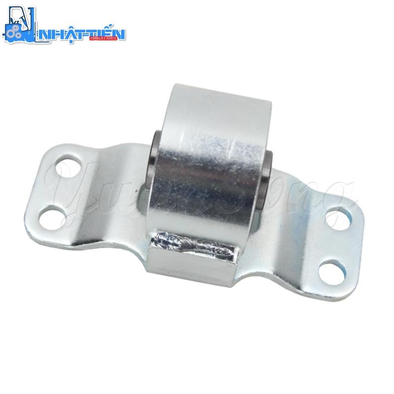 Toyota 8FD30 Transmission Mount 41260-26620-71